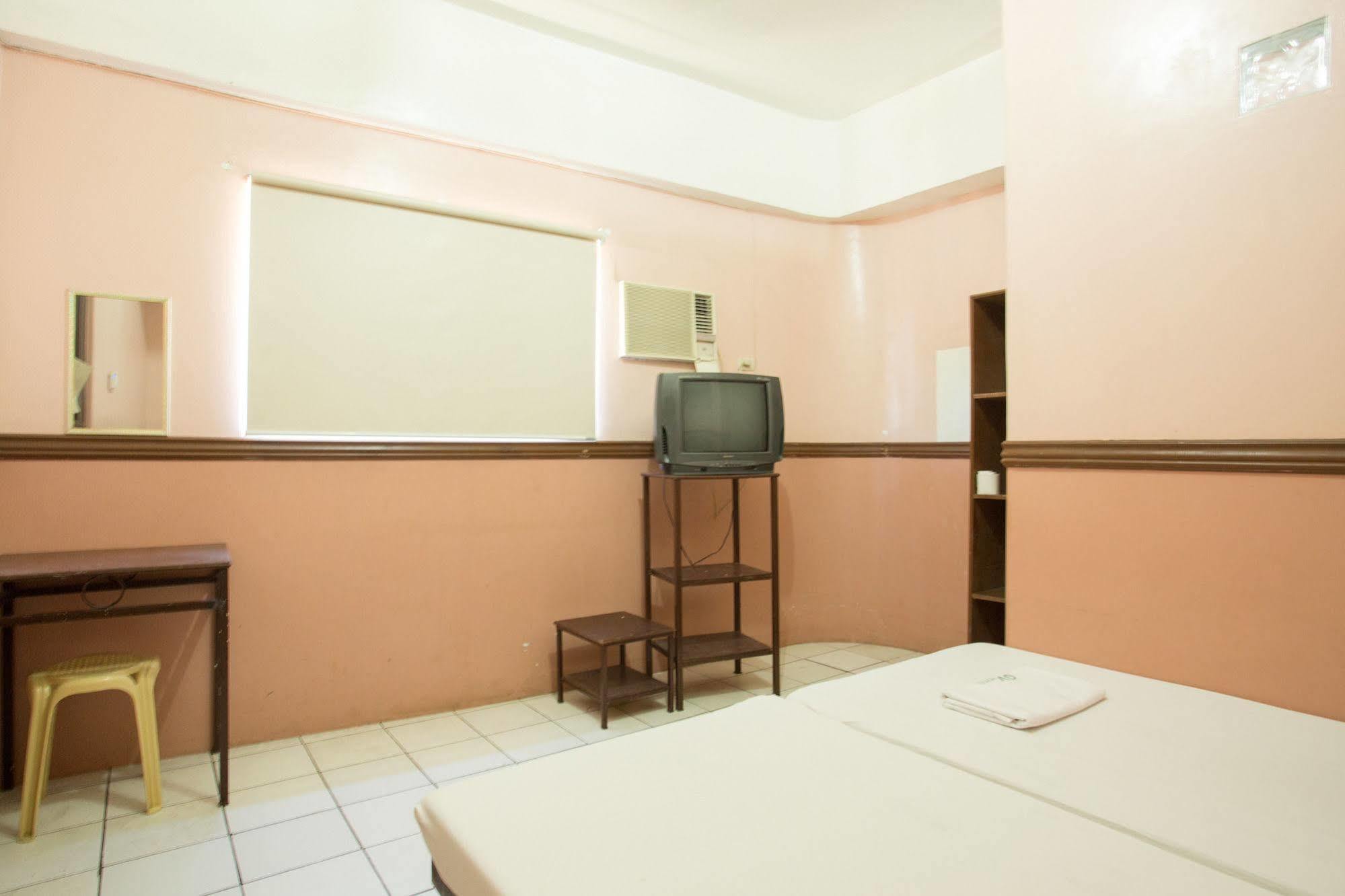 Gv Hotel - Masbate Masbate City Exterior photo